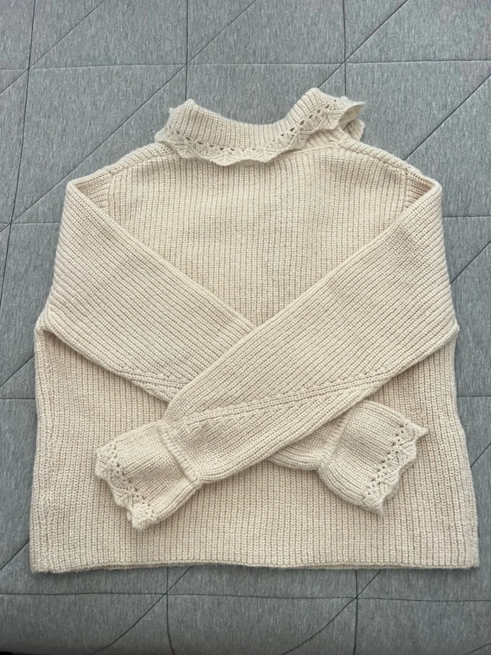 Vintage-Inspired Cream Knit Cardigan with Decorative Collar and heart buttons